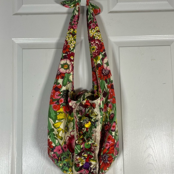 Source Unknown Handbags - Source Unknown Multicolor Floral Shoulder Bag